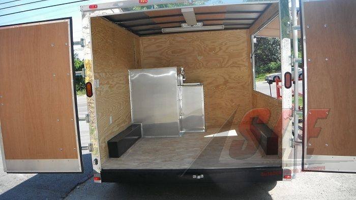 Concession Trailer 8.5’x12′ Black – BBQ Event Restroom — photo 6