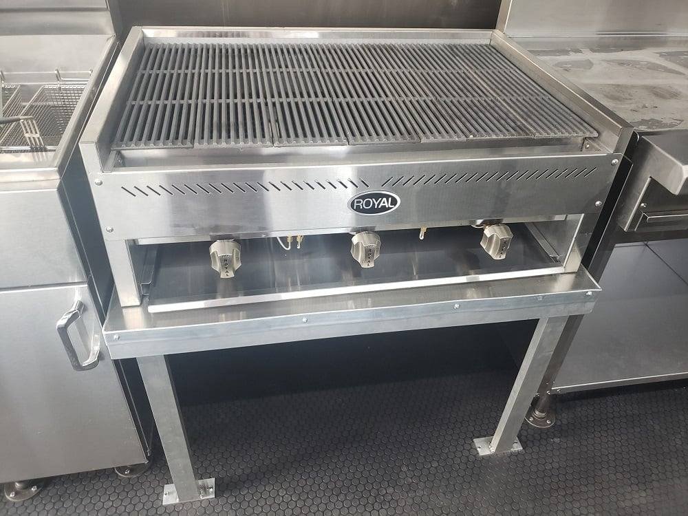 8.5′ x 40′ White Gooseneck Concession Food Trailer With Appliances — photo 7