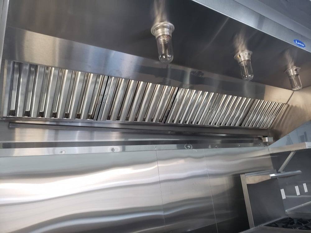 8.5′ x 20′ White Concession Food Trailer With Appliances — photo 3