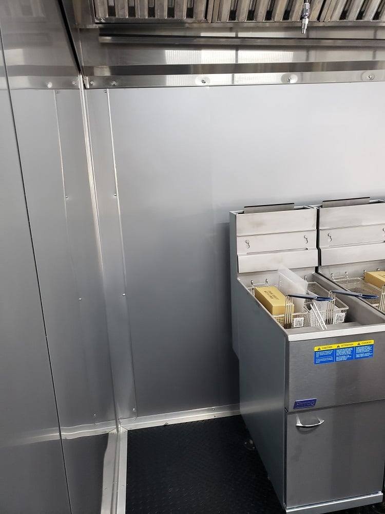 8.5′ x 18′ White Concession Food Trailer With Appliances — photo 6