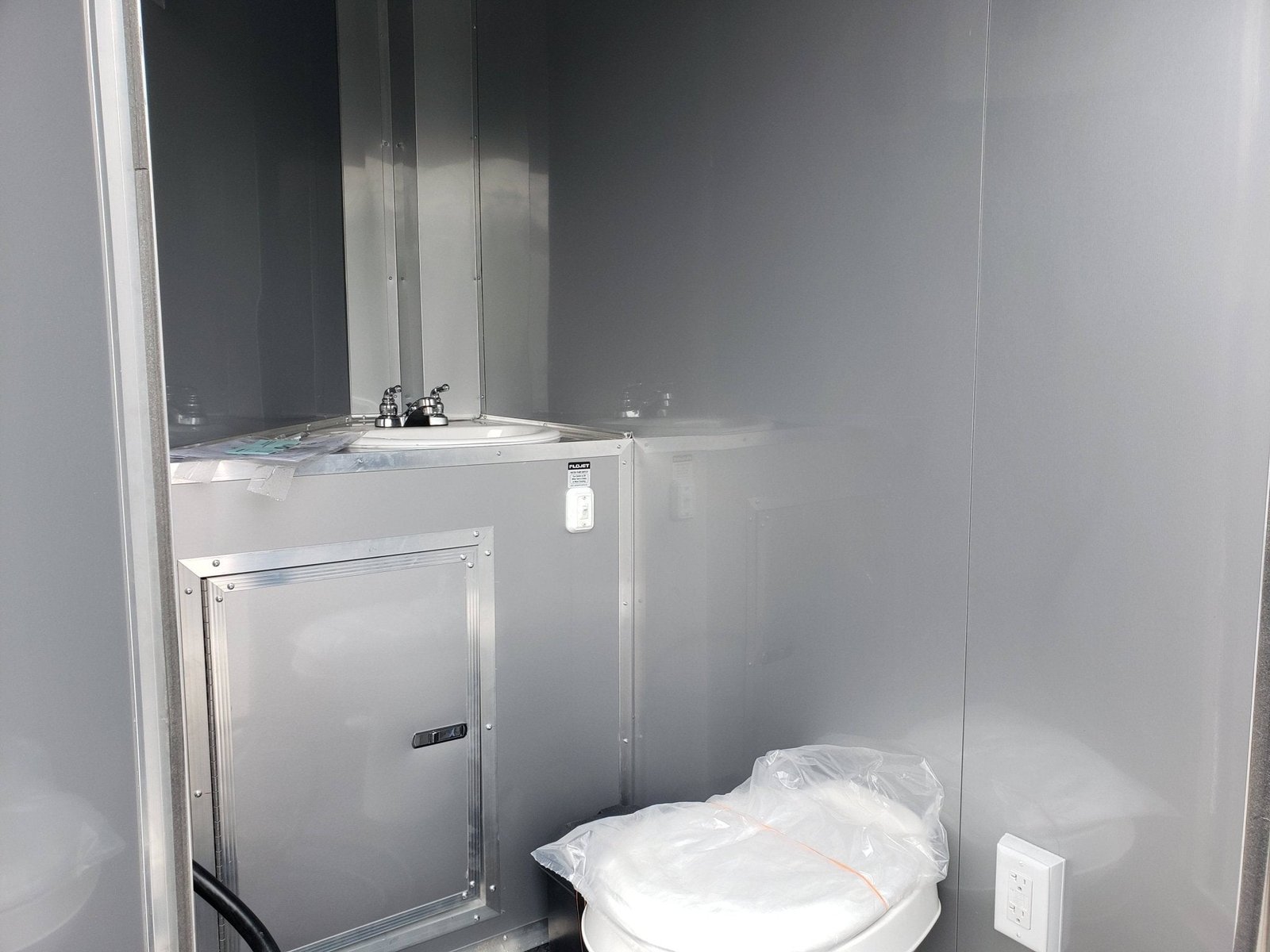 8.5′ x 24′ Light Pewter Double I Beam Porch Style Concession Food Trailer — photo 3