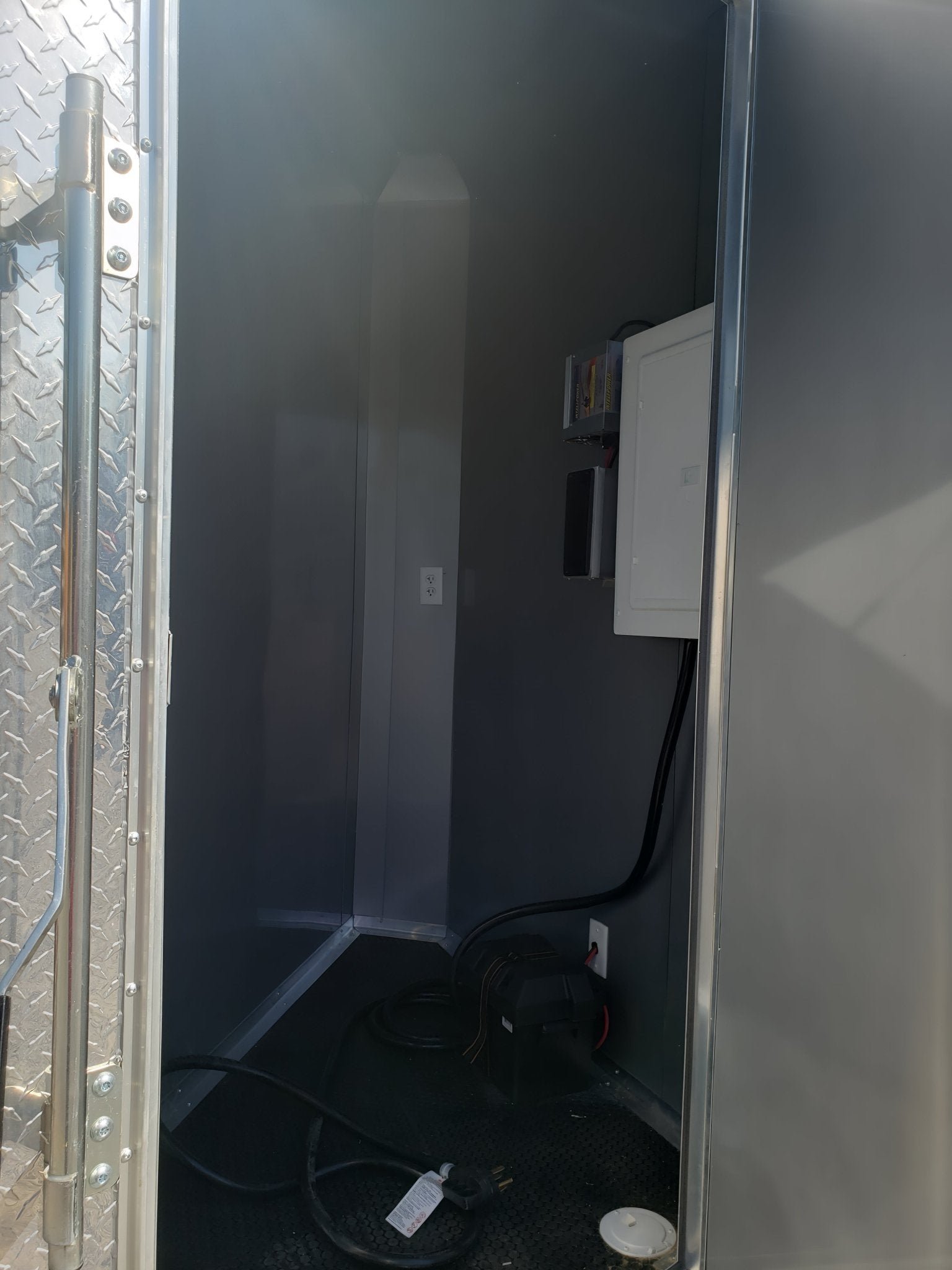 8.5′ x 24′ White Food Concession Trailer — photo 10