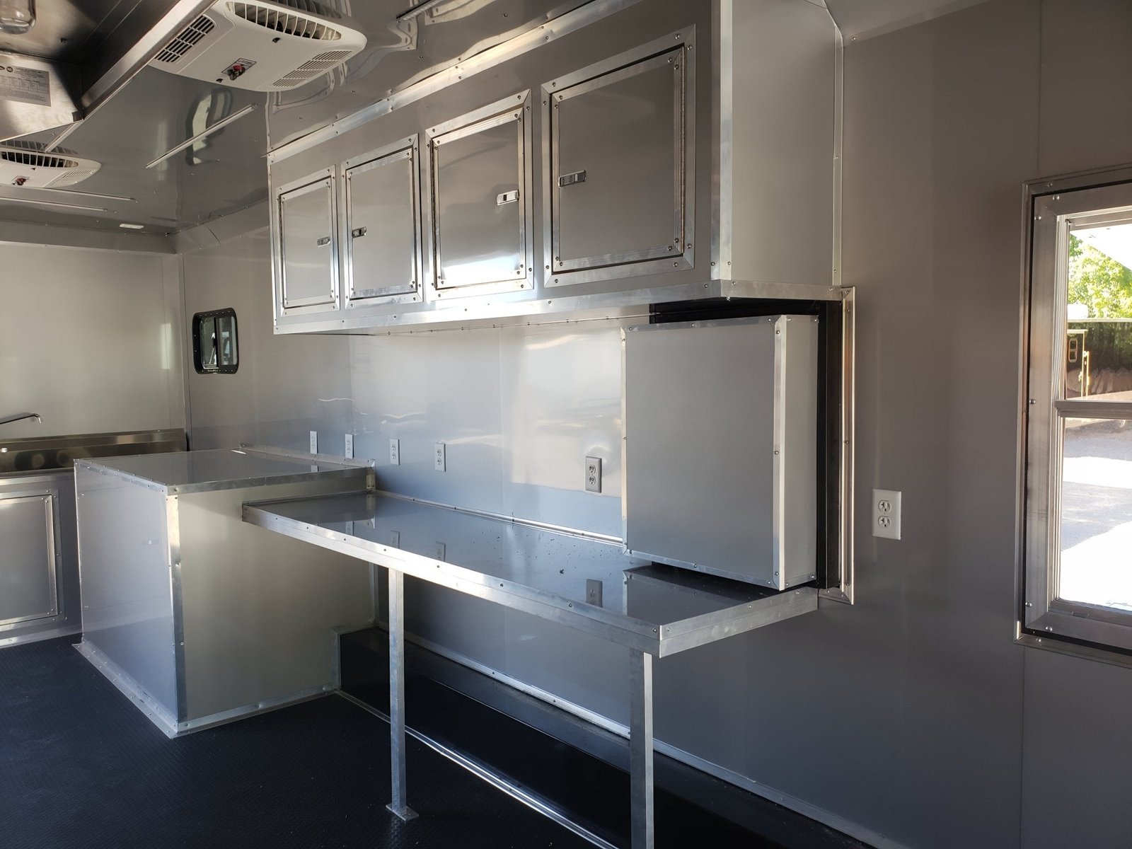 8.5′ x 24′ White Food Concession Trailer — photo 15