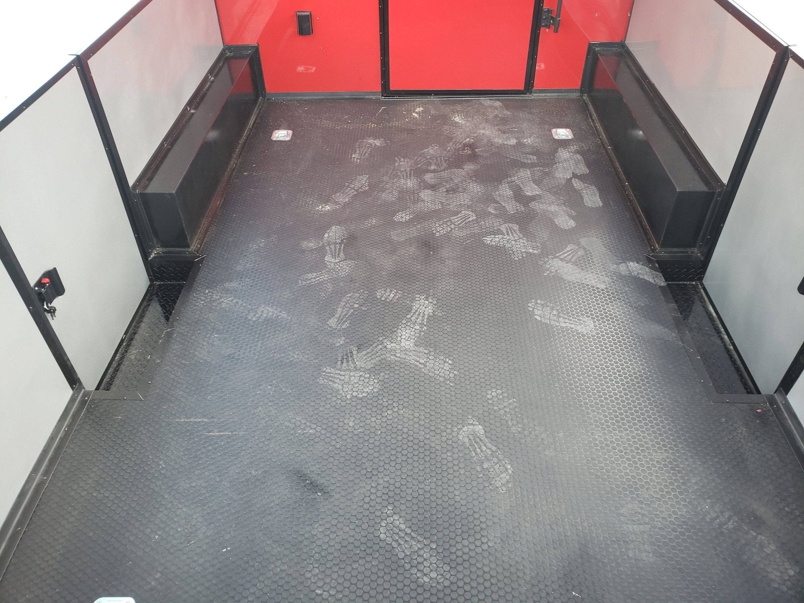 8.5′ x 24′ Victory Red Porch Style BBQ Concession Food Trailer — photo 9