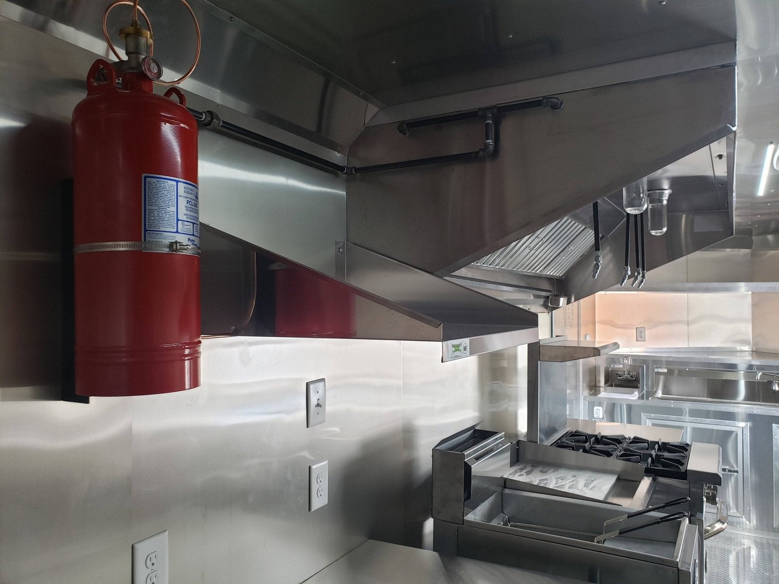 8.5′ x 20′ Orange And Black Food Catering Concession Trailer With Appliances — photo 9