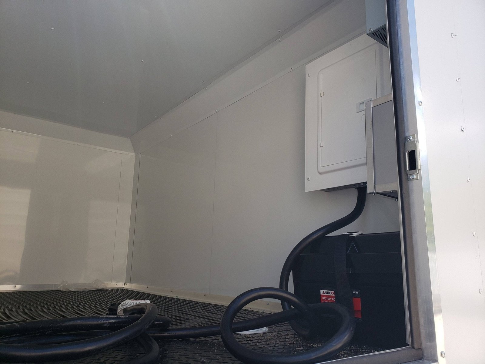 8.5′ x 32′ White Gooseneck Concession Trailer — photo 2