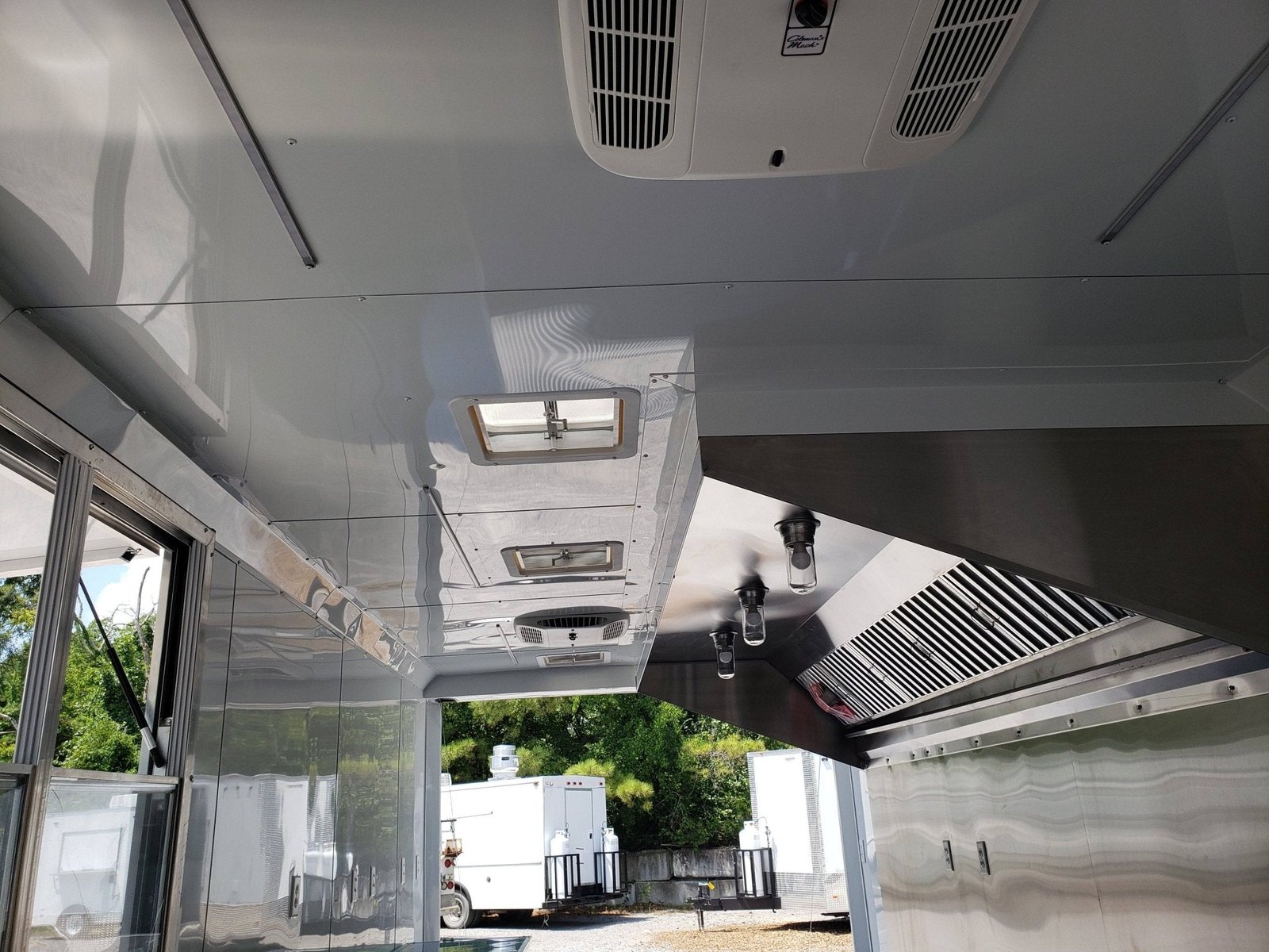 8.5′ x 32′ White Gooseneck Concession Trailer — photo 15