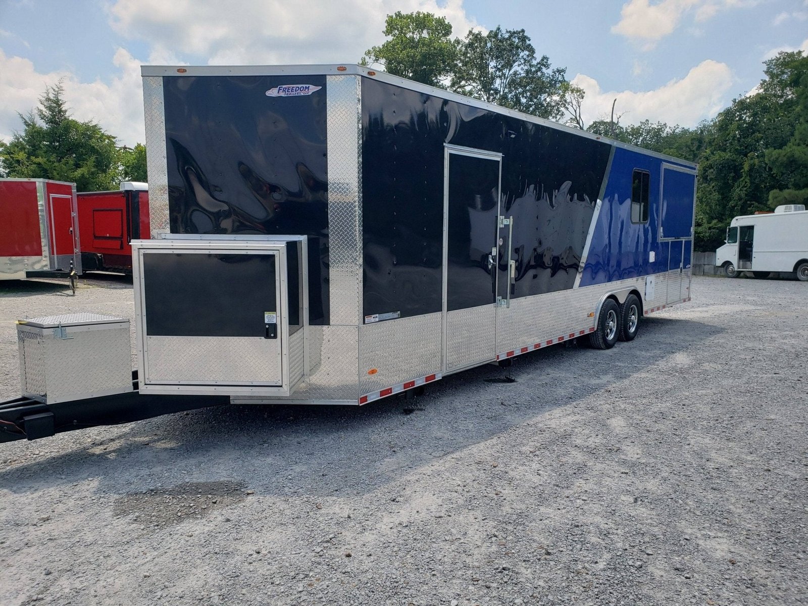 8.5′ x 30′ Black and Cobalt Blue BBQ Porch Style Concession Trailer — photo 11