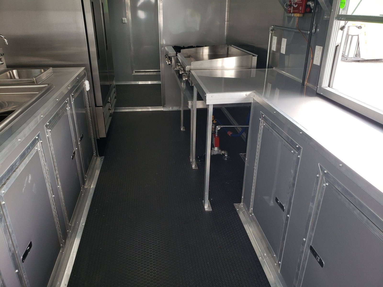 8.5′ x 30′ Black and Cobalt Blue BBQ Porch Style Concession Trailer — photo 3