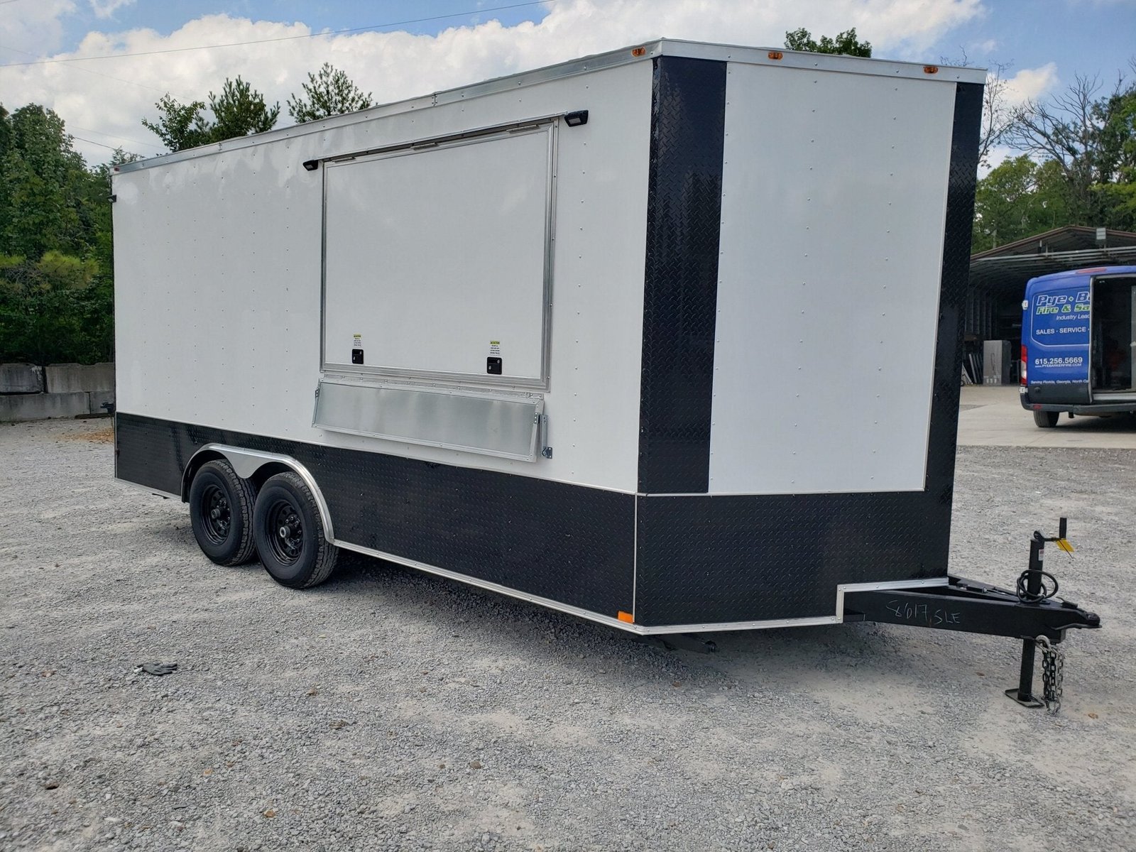 8.5′ x 18′ White Pizza Vending Concession Food Trailer — photo 4