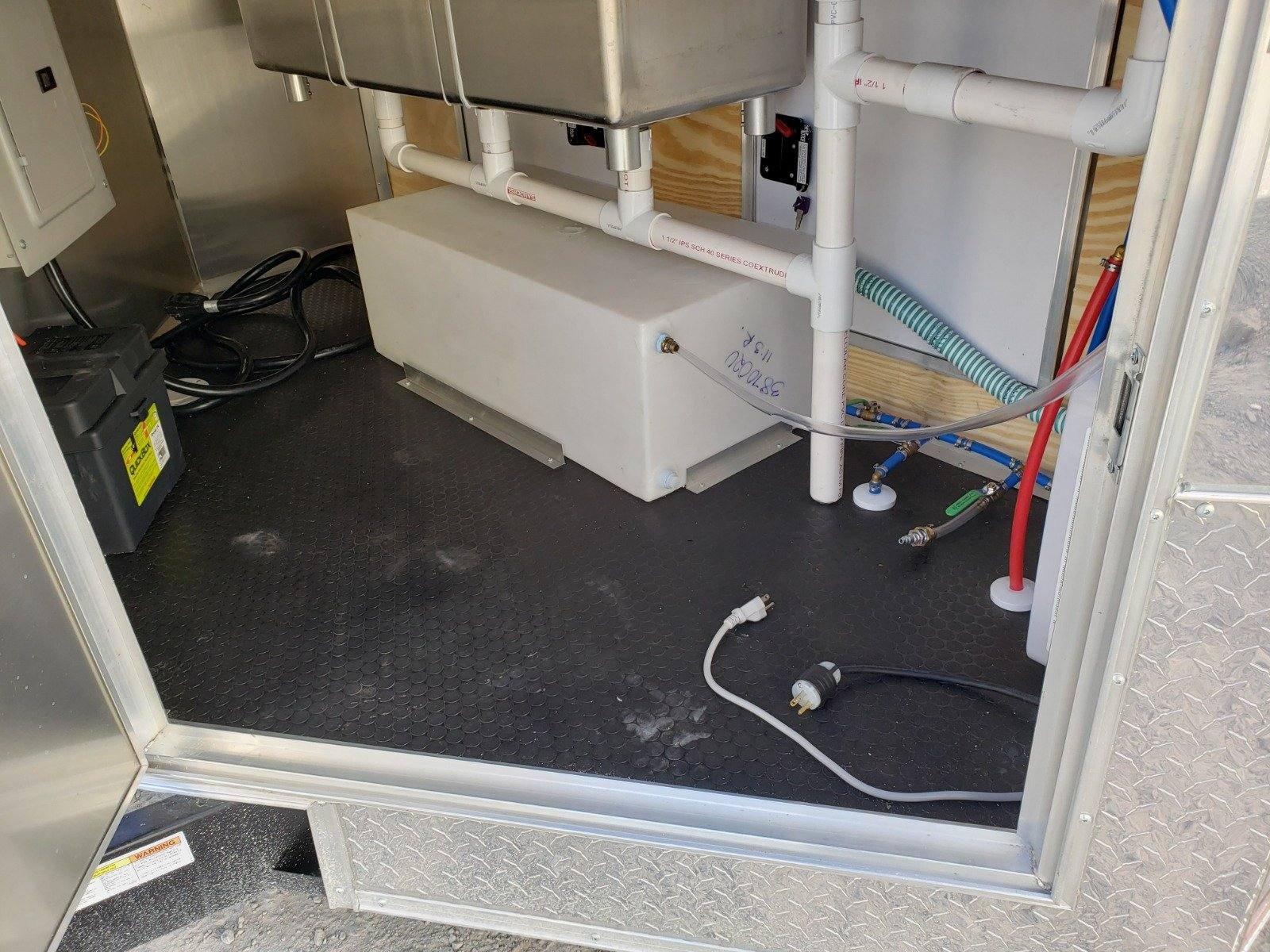 Concession Trailer 8.5′ X 21′ Victory Red Food Event Catering — photo 9
