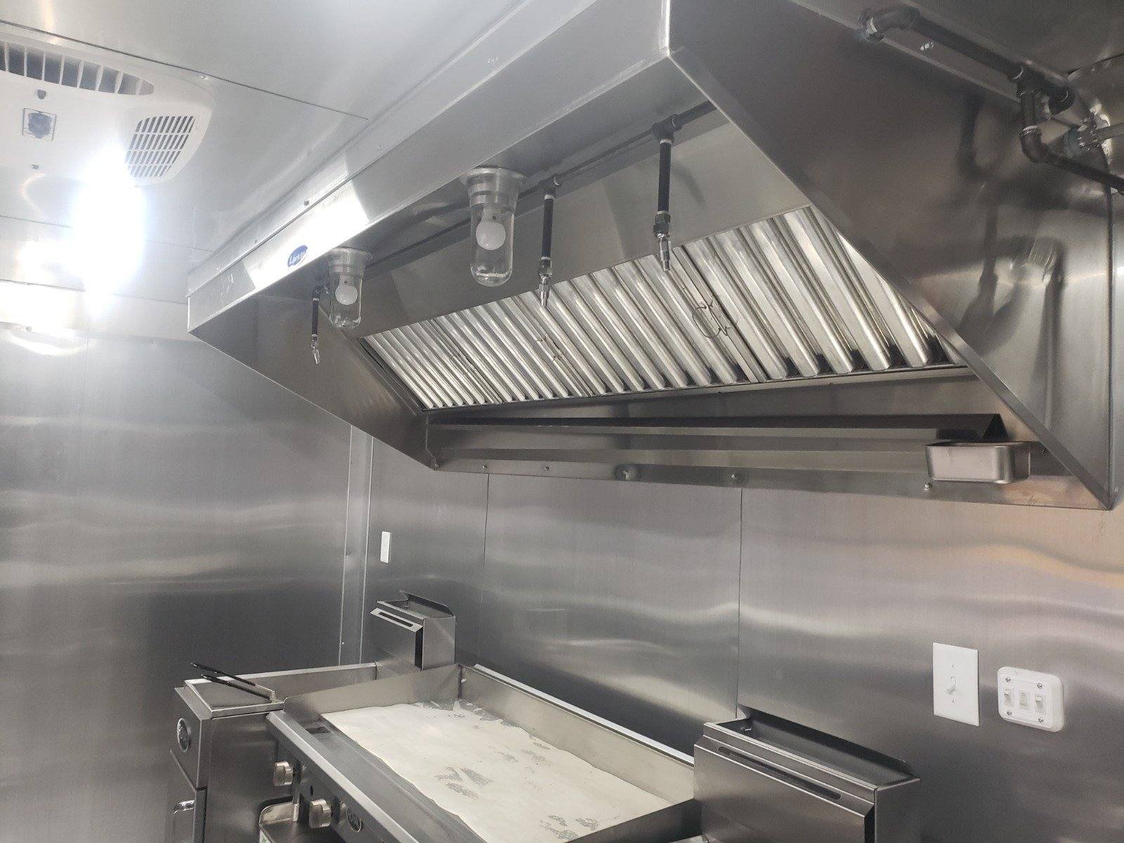 Concession Trailer 8.5′ X 16′ Black Food Event Catering — photo 15