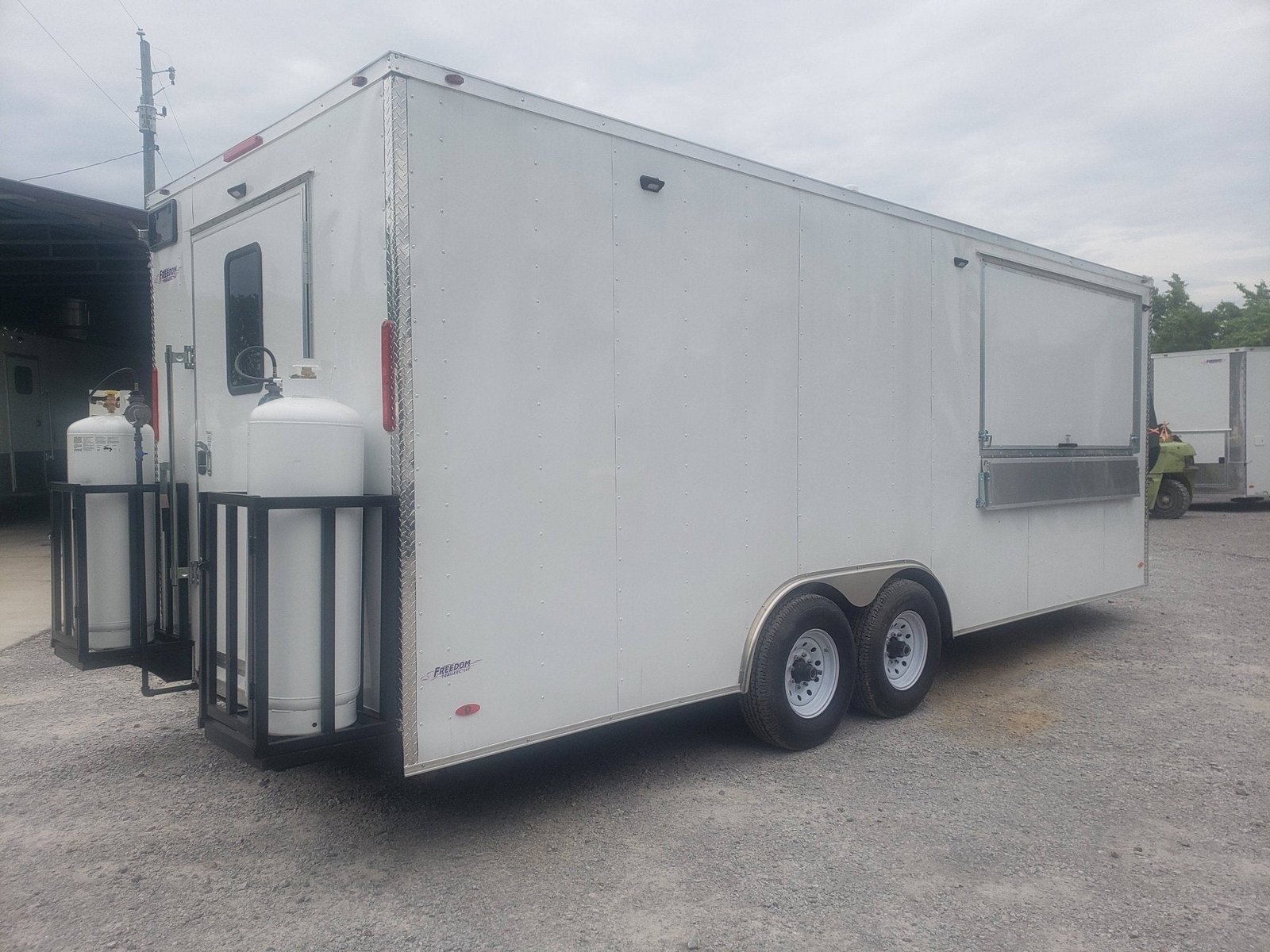 8.5′ x 22′ White Concession Food Trailer — photo 2