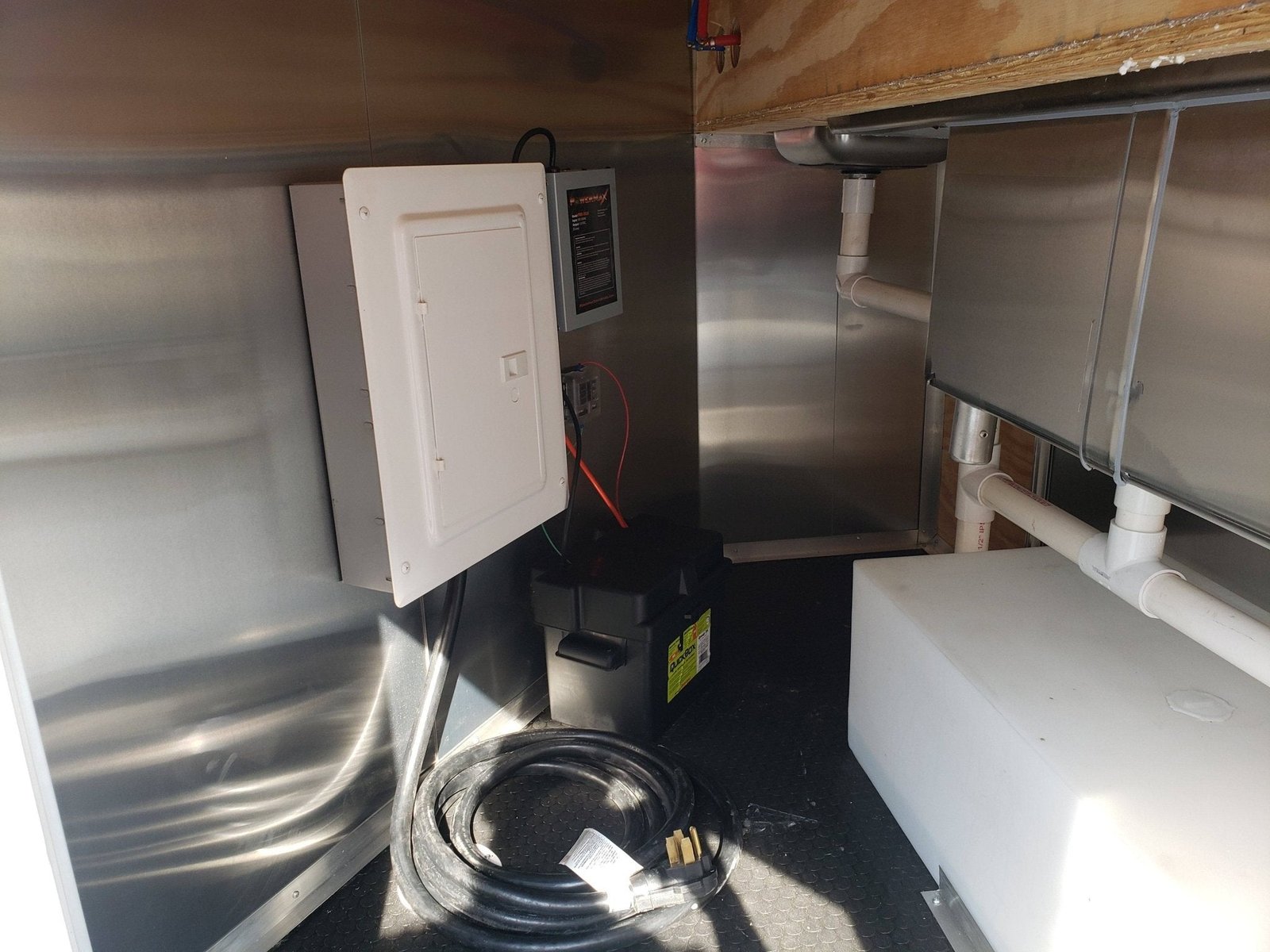 8.5′ x 22′ White Porch Style Food Vending Concession Trailer with Appliances — photo 11