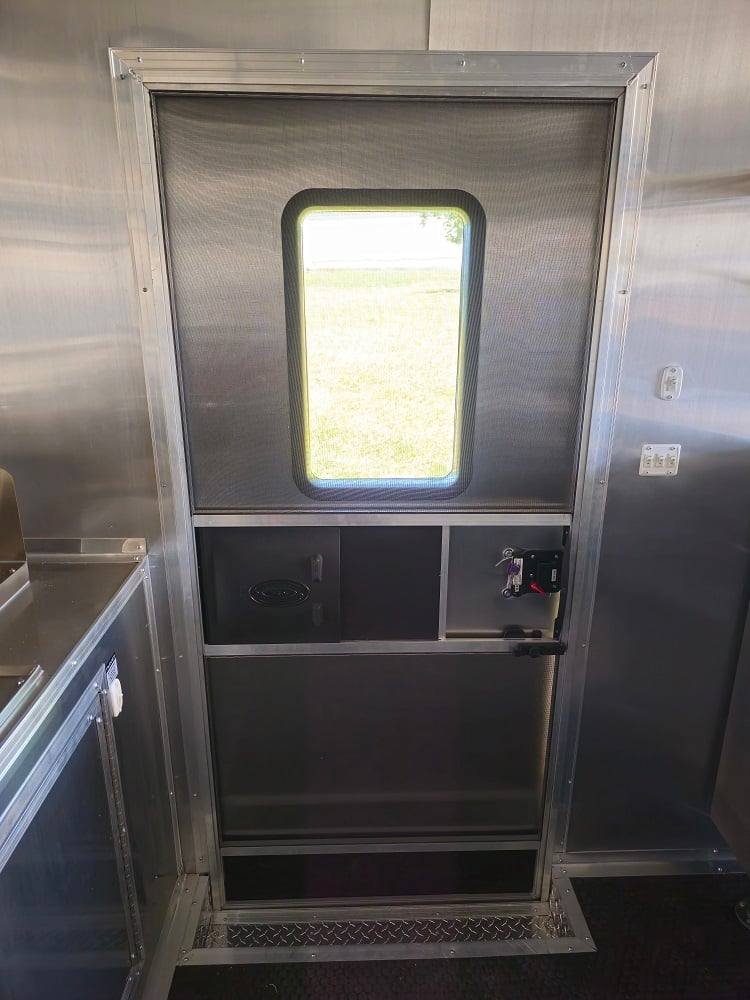 8.5′ X 22′ White Concession Trailer Food Event Catering — photo 14