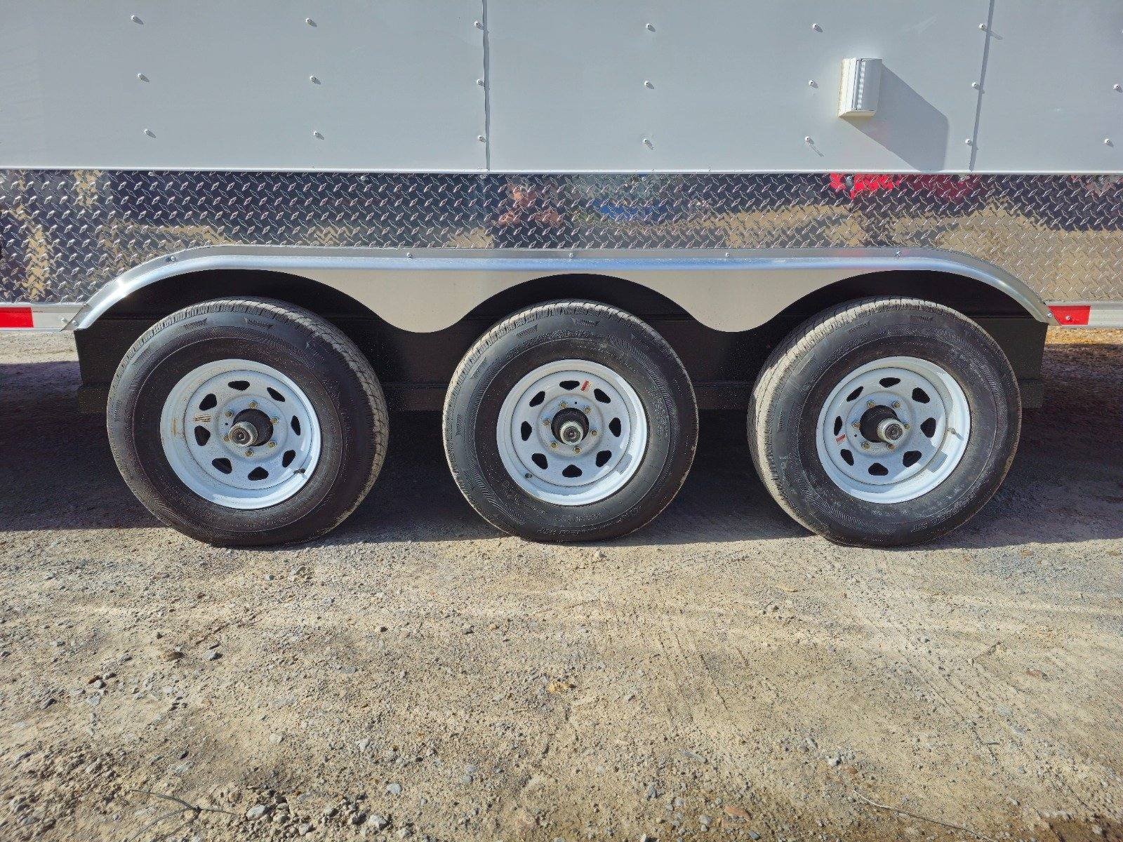 Concession Trailer 8.5′ X 35′ Mobile Command Center — photo 5