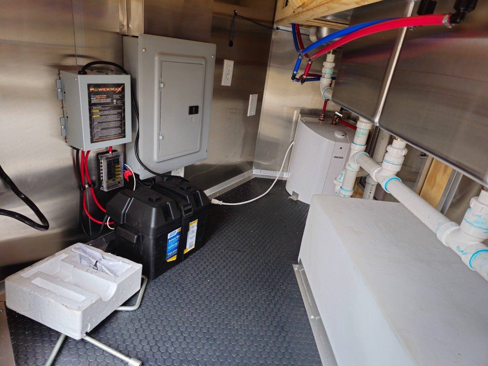 Concession Trailer 8.5′ X 20′ Food Event Catering Black — photo 5