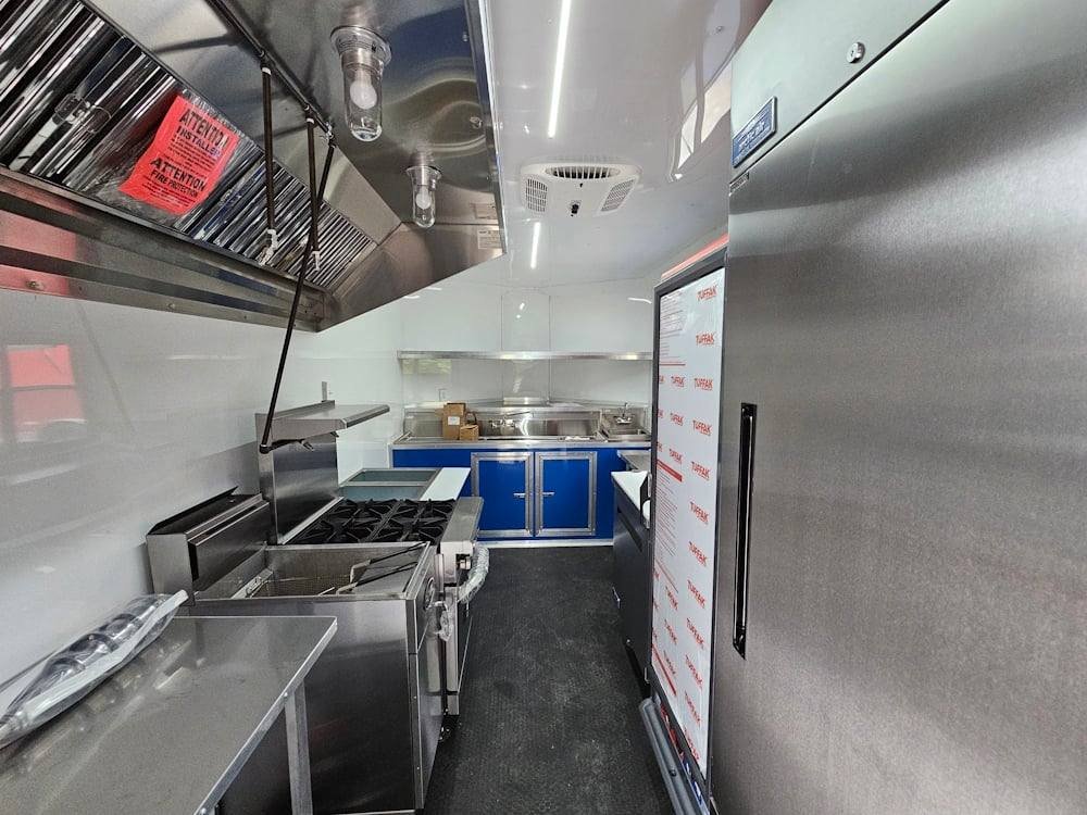 Concession Trailer 8.5′ X 22′ Cobalt Blue BBQ Catering Event — photo 14