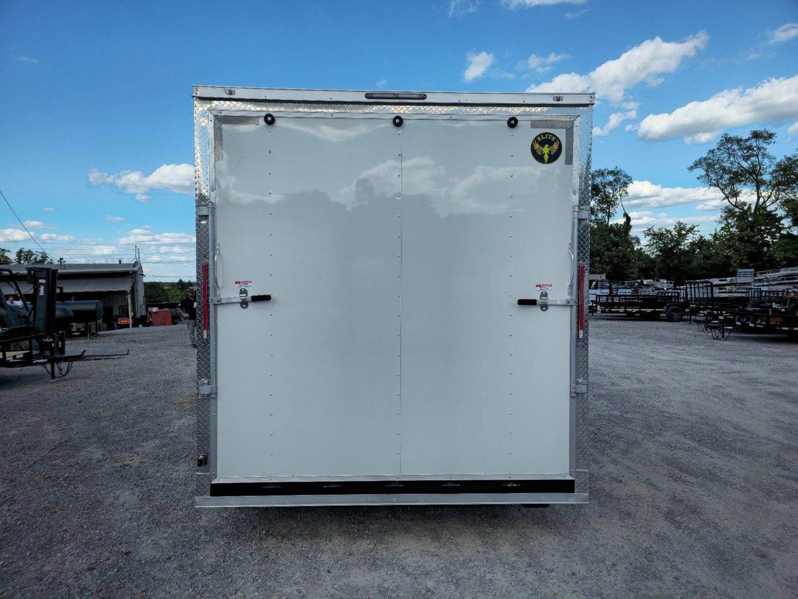 Concession Trailer 8.5′ X 16′ White Merchandising Event Catering — photo 7