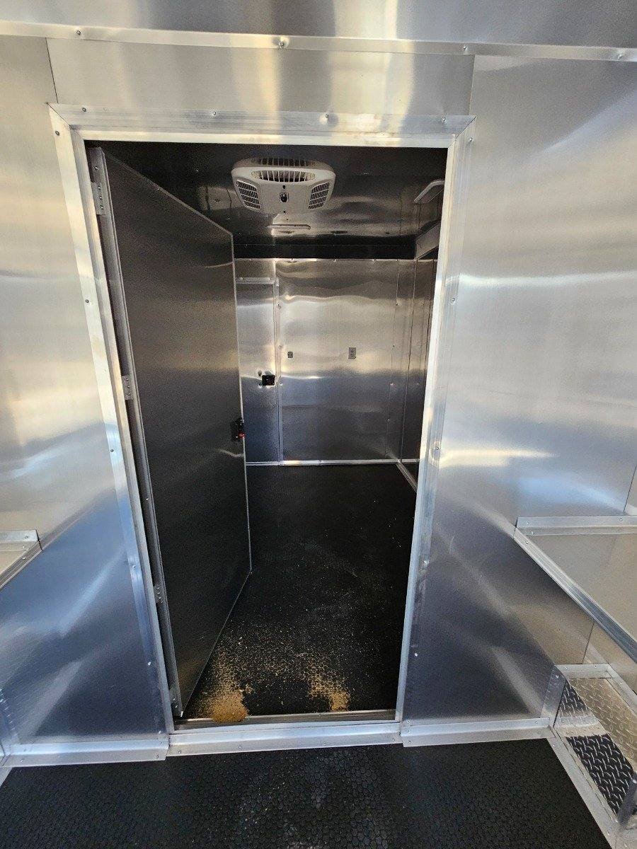 Concession Trailer 8.5′ X 18′ Red Event Ticket Booth — photo 8