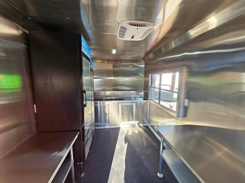 Concession Trailer 8.5′ X 16′ Orange Event Catering Porch — photo 14