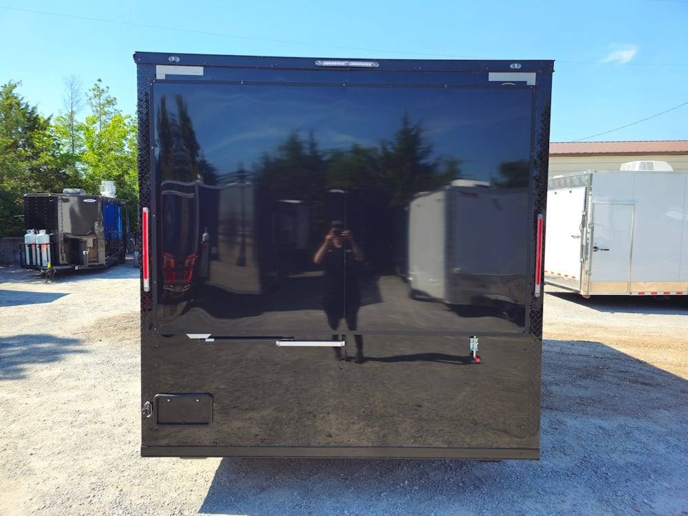 Concession Trailer Black 8.5′ X 16′ Apparel T-shirts Merchandising — photo 6