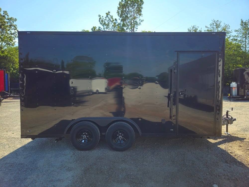 Concession Trailer Black 8.5′ X 16′ Apparel T-shirts Merchandising — photo 8