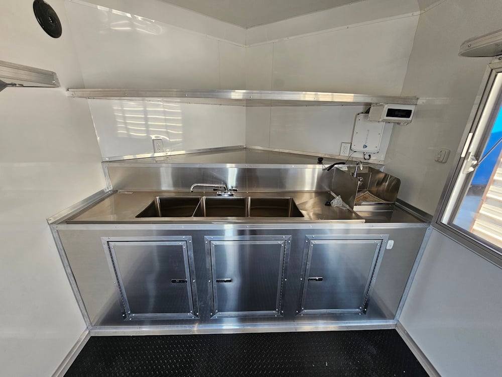 Concession Trailer 8.5′ X 26′ Red W / Blackout BBQ Event Catering — photo 13