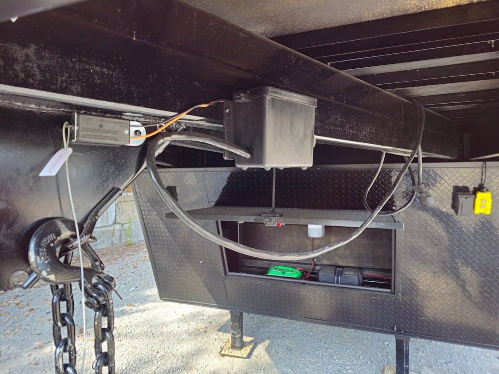 Concession Trailer 8.5′ X 53′ Gooseneck Mobile Marketing and Fireworks Trailer — photo 4