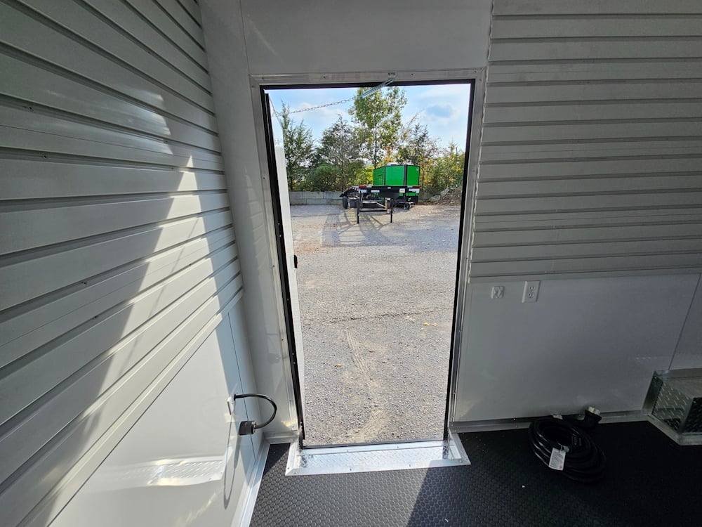 Concession Trailer 8.5′ X 18′ Marketing Event Vending — photo 15