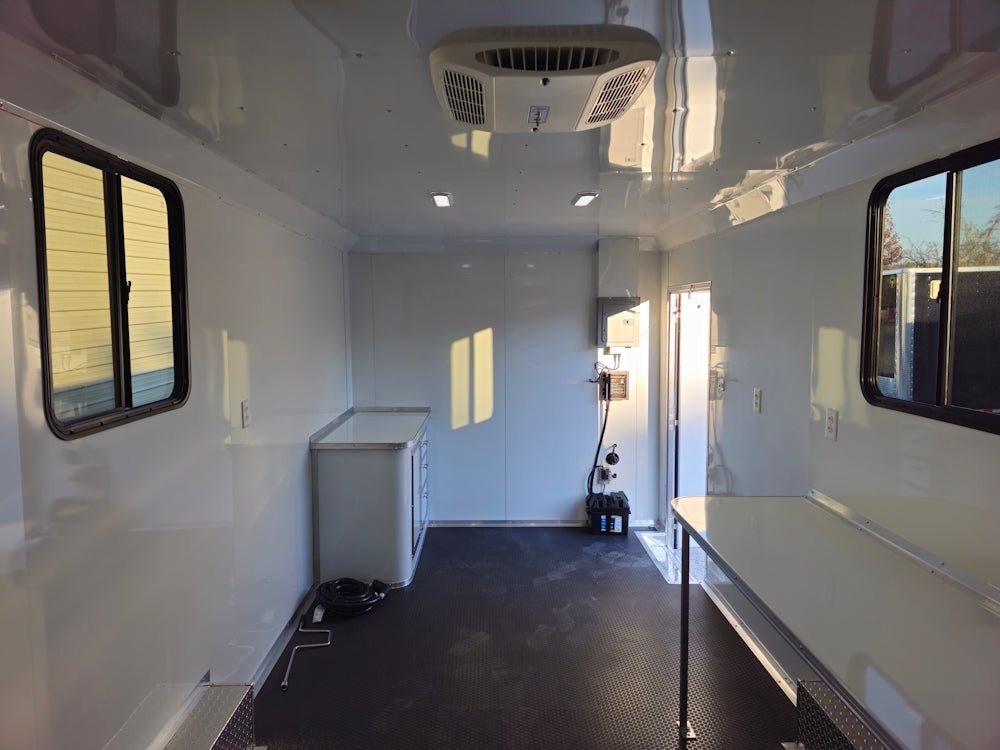 8.5′ X 20′ Custom Office and Mobile Command Center Trailer — photo 14