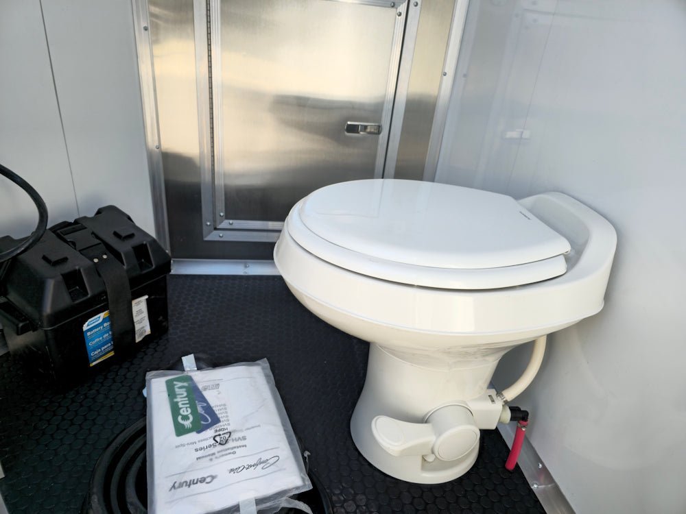 8.5′ X 26′ White With Blackout Concession Trailer Beverage & Soft Serve Catering — photo 14