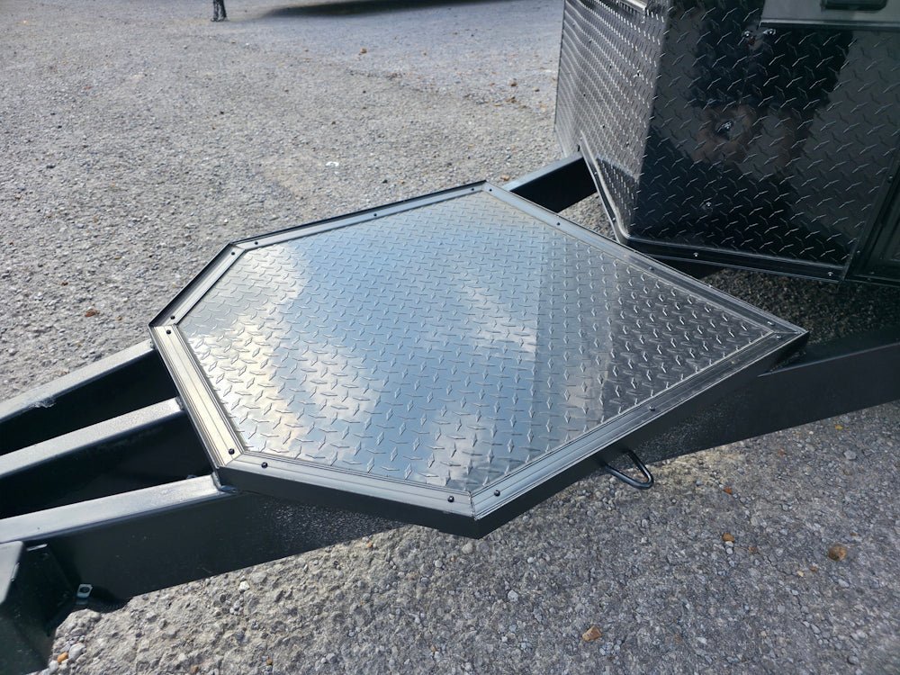 8.5′ X 20′ Charcoal Grey With Blackout Concession Trailer Food Event Catering — photo 4
