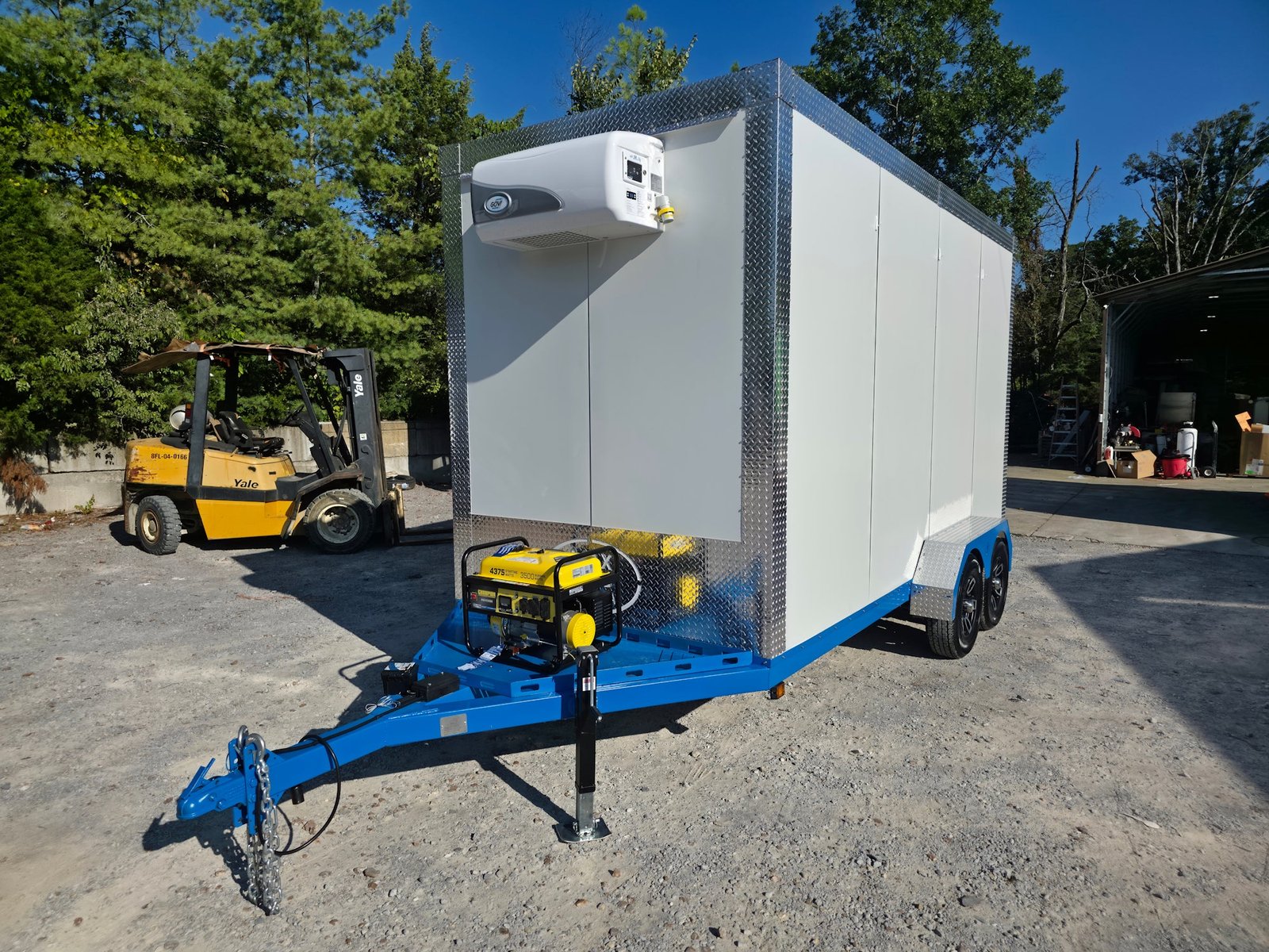 Custom 7′ X 16′ White Refrigerated Cooler and Freezer Trailer (Includes Generator) — photo 3