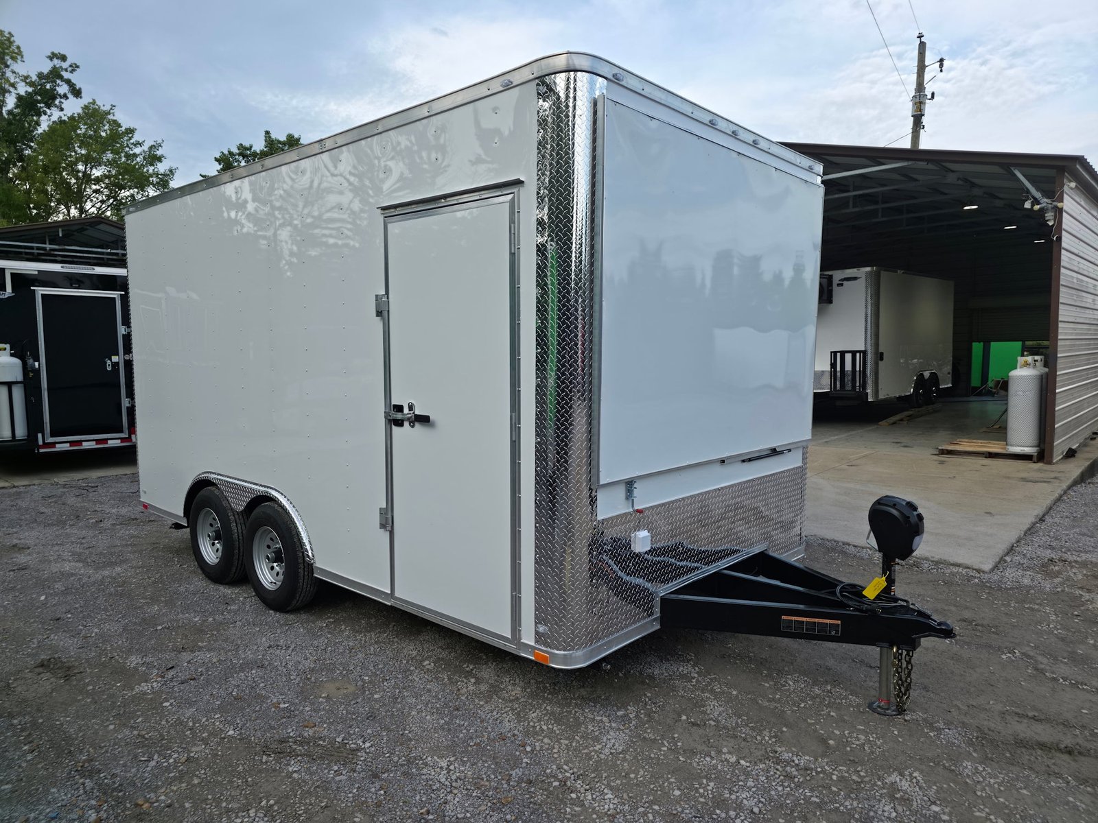 8.5′ X 16′ Merchandising & Marketing Event Trailer — photo 9