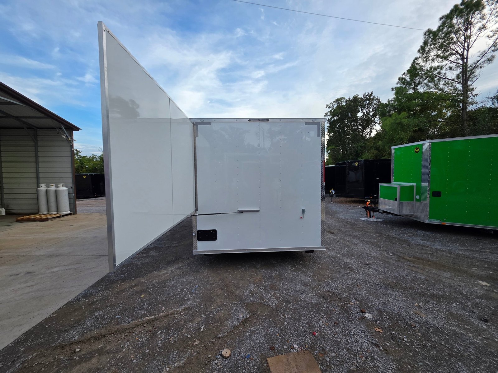 8.5′ X 16′ Merchandising & Marketing Event Trailer — photo 14