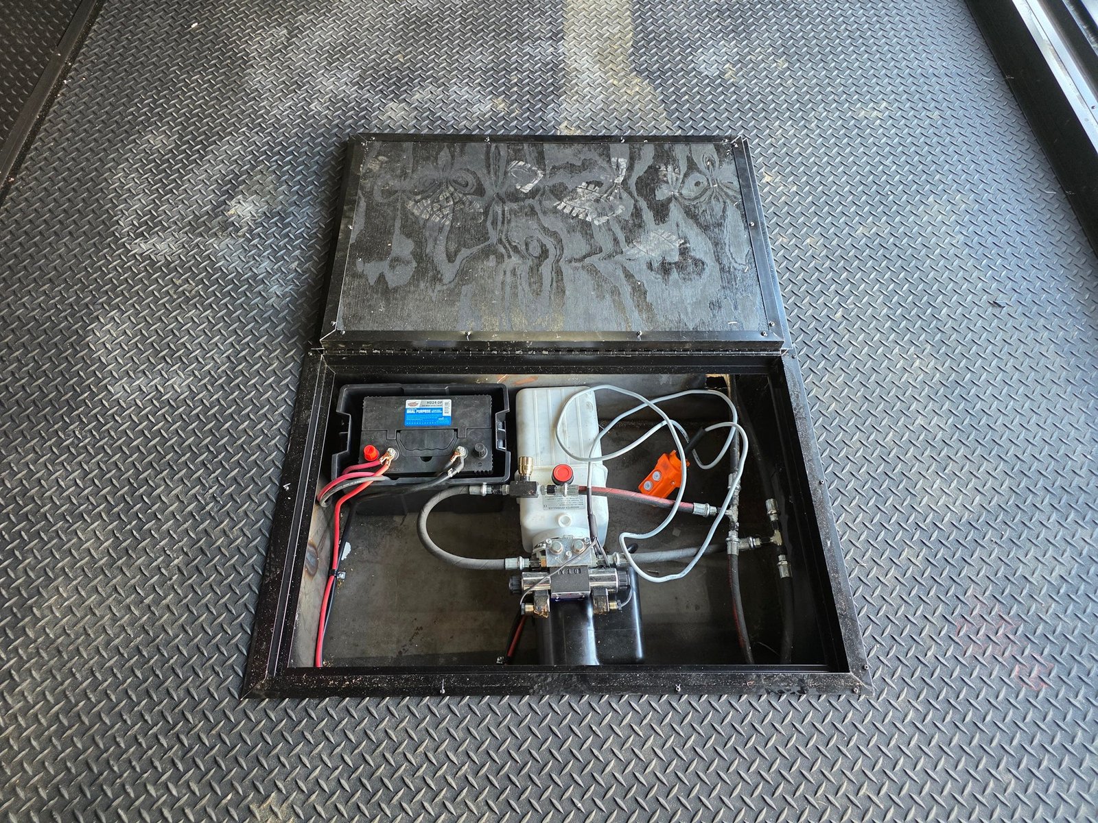 8.5′ X 14′ Black With Blackout Custom Stage Trailer — photo 14