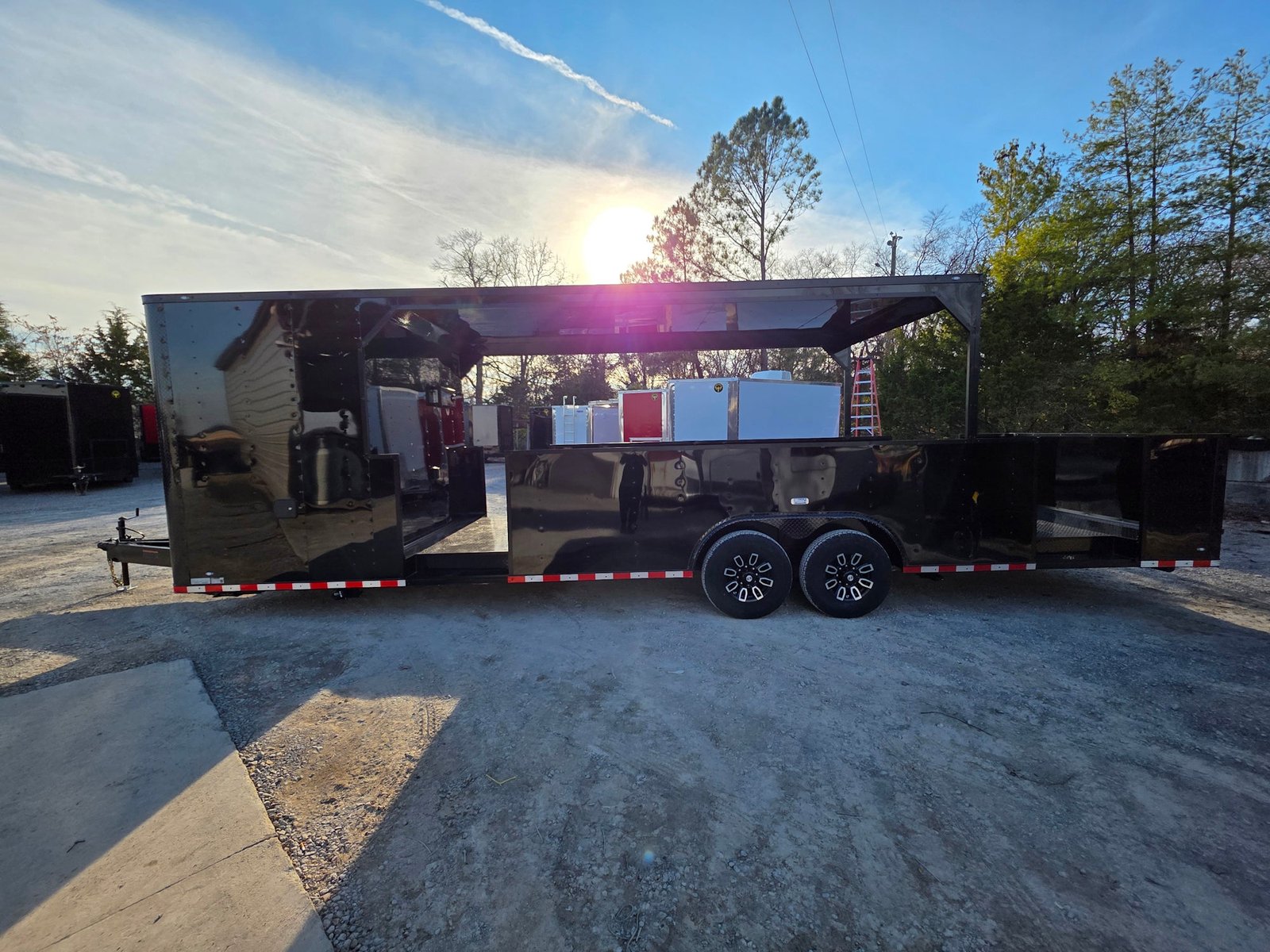 8.5′ X 30′ Custom Black With Blackout Tailgate Trailer — photo 4