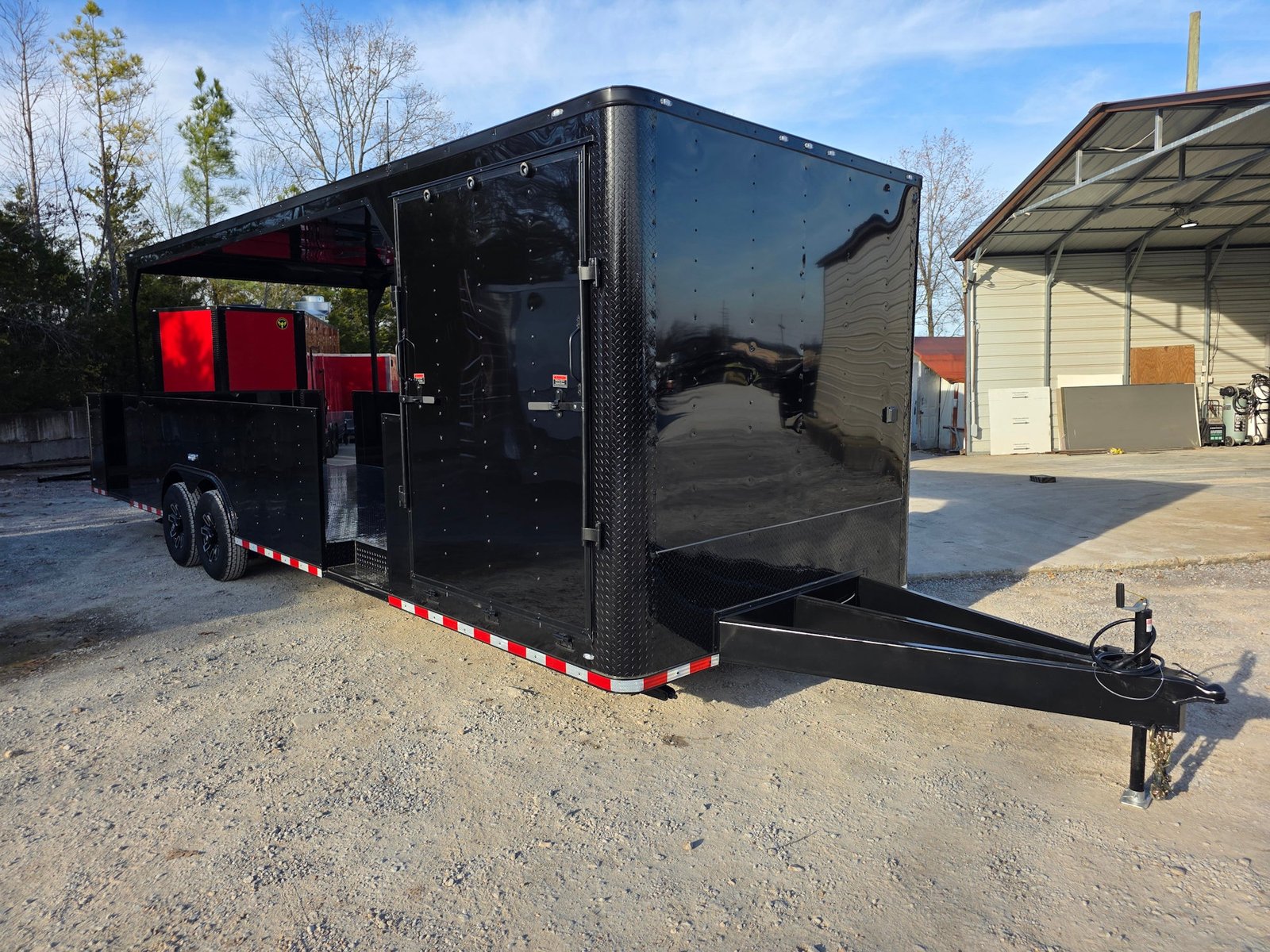 8.5′ X 30′ Custom Black With Blackout Tailgate Trailer — photo 10