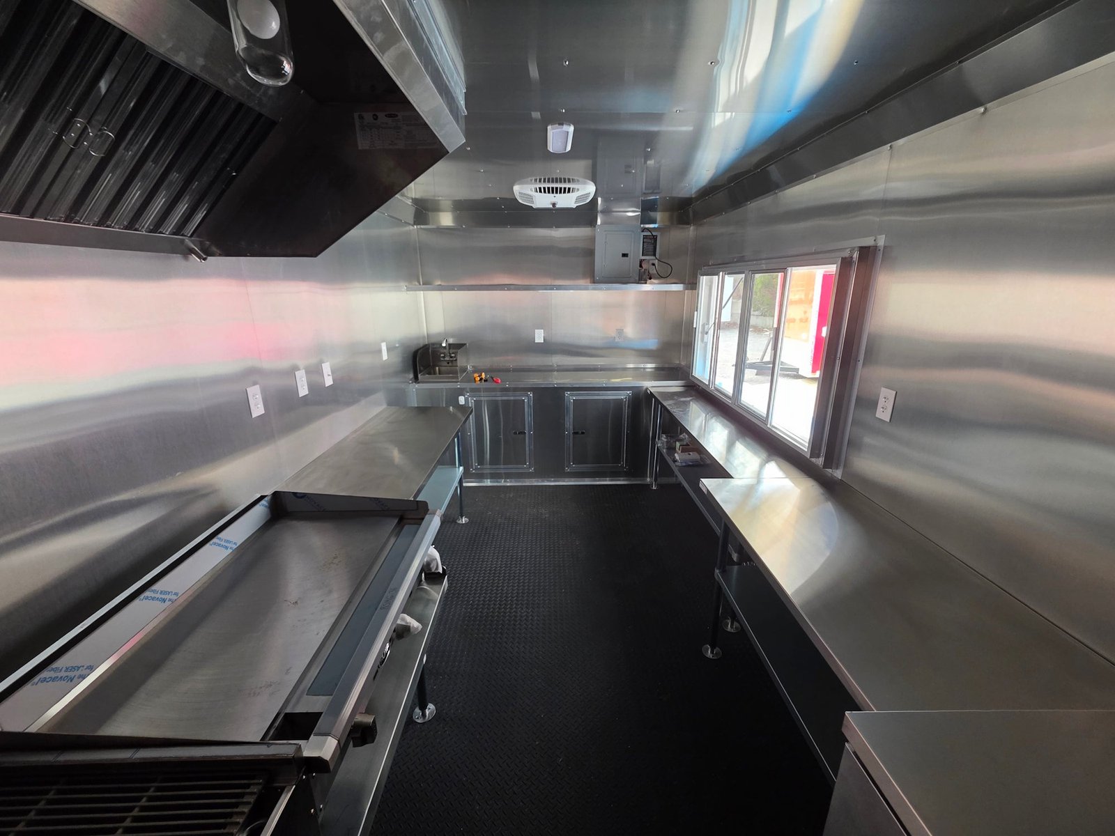 8.5′ X 16′ Custom Concession Trailer White Food Event Catering with appliances — photo 12
