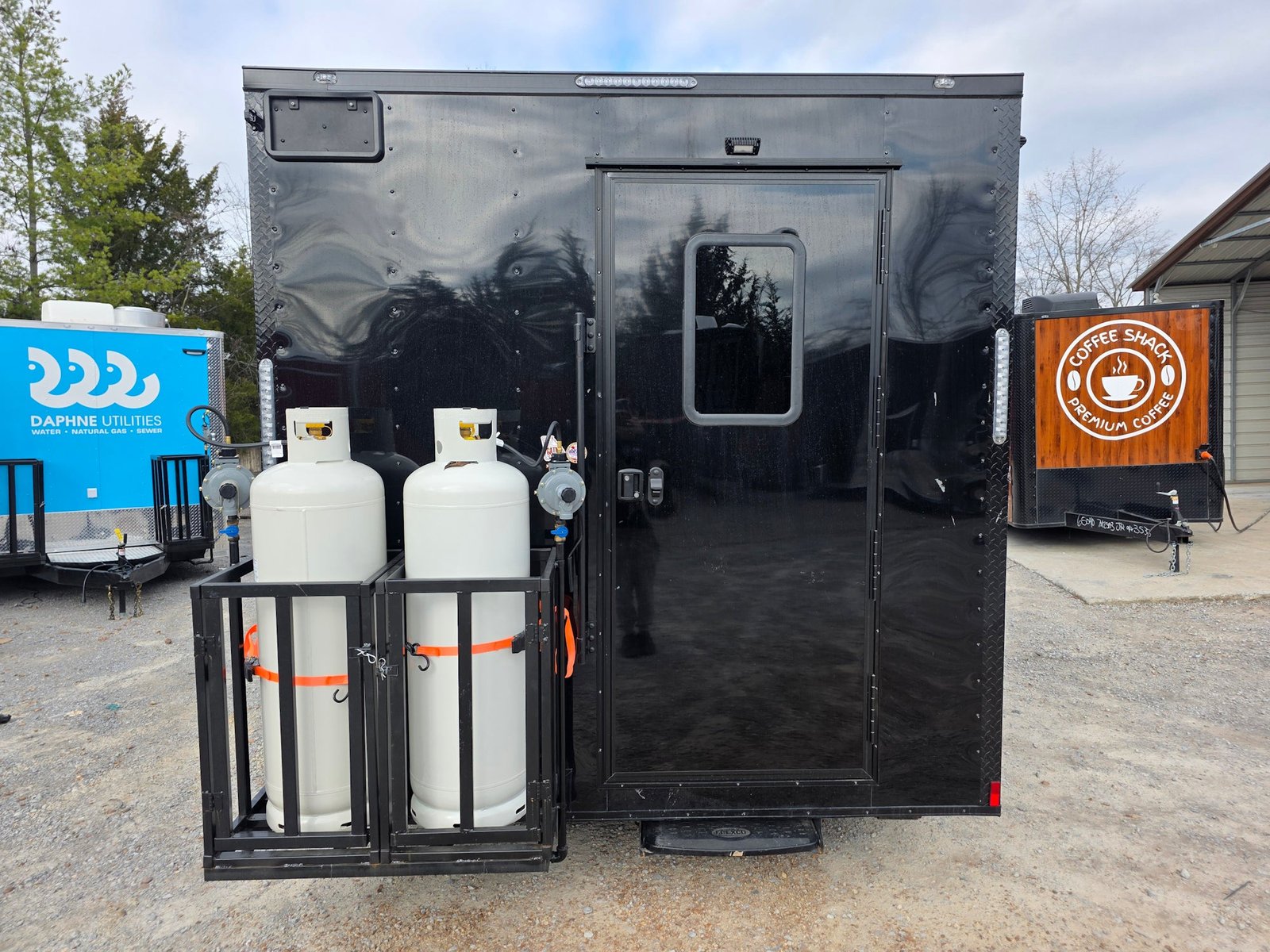 8.5′ X 20′ Black With Blackout Concession Trailer Food Event Catering — photo 8