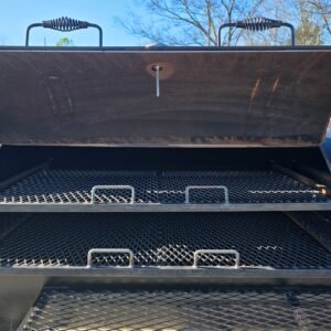 330 gallon two-door smoker with dual counterweighted doors - view 8