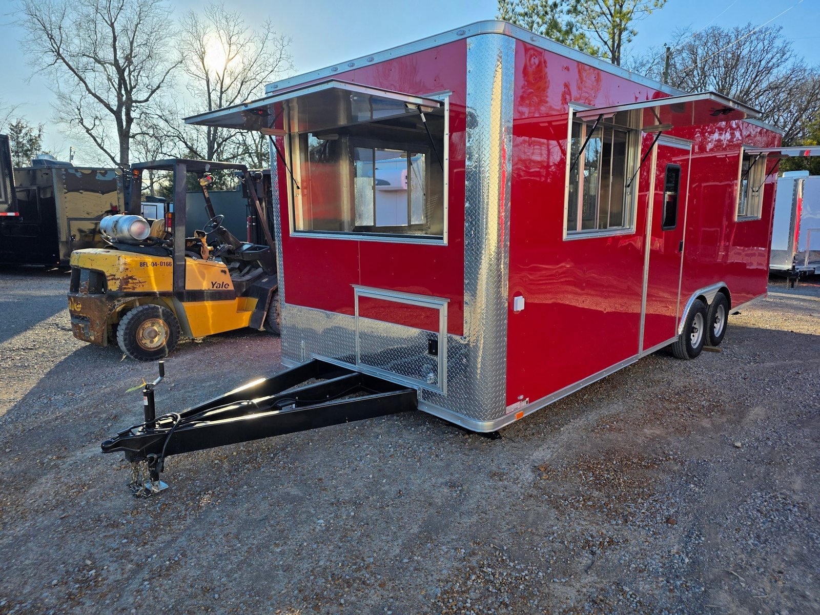 8.5′ X 24′ Victory Red Oil Rig Operations Concession Trailer — photo 12