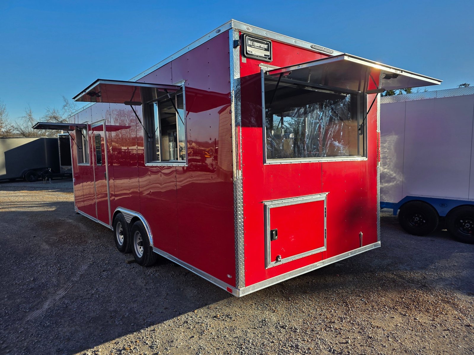 8.5′ X 24′ Victory Red Oil Rig Operations Concession Trailer — photo 14