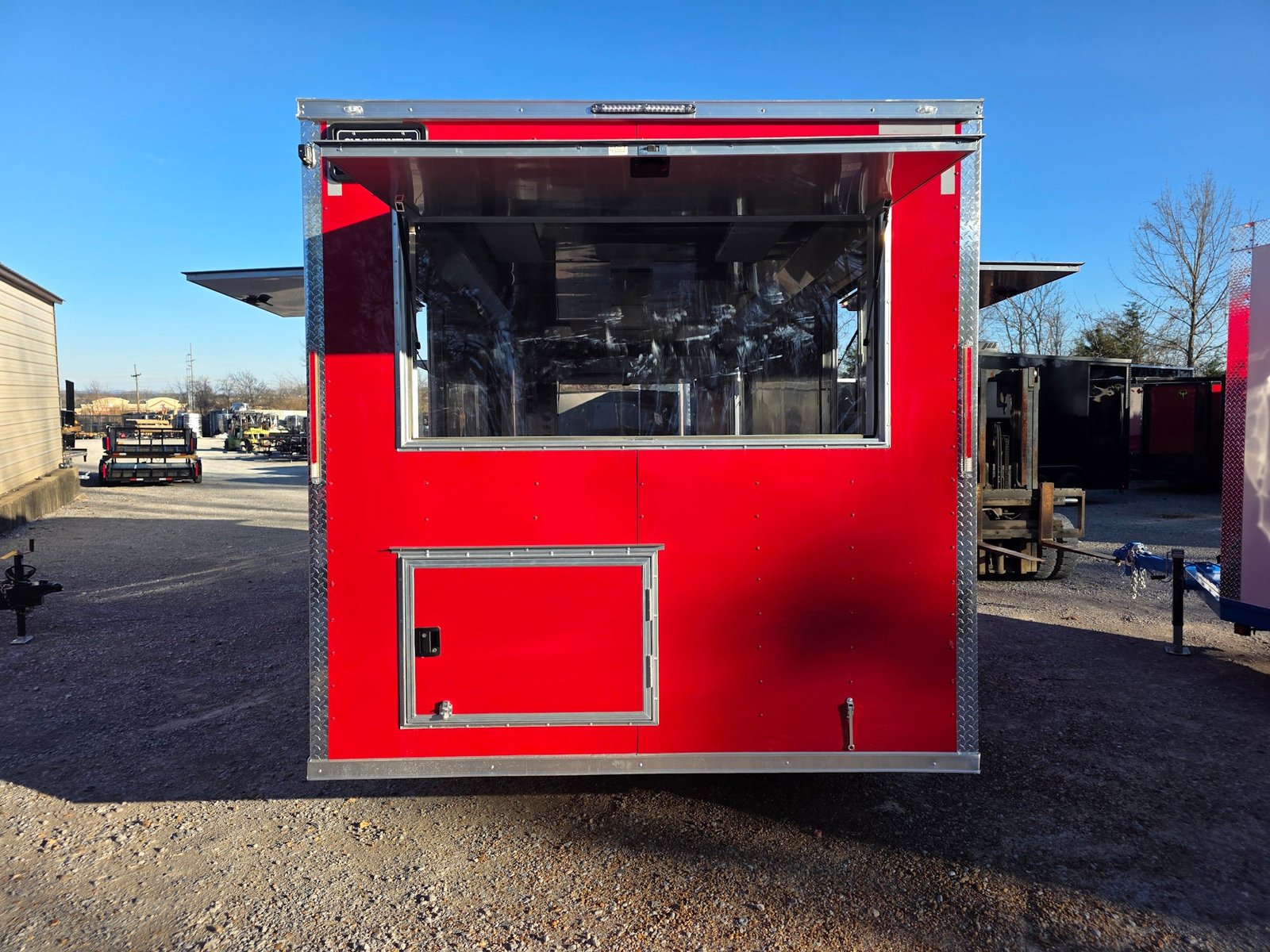 8.5′ X 24′ Victory Red Oil Rig Operations Concession Trailer — photo 15