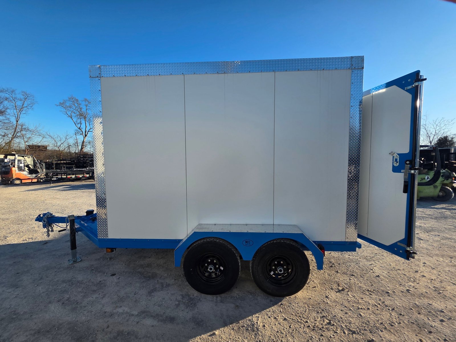 Custom 7′ X 12′ White Refrigerated Cooler and Freezer Trailer (Includes Generator) — photo 4
