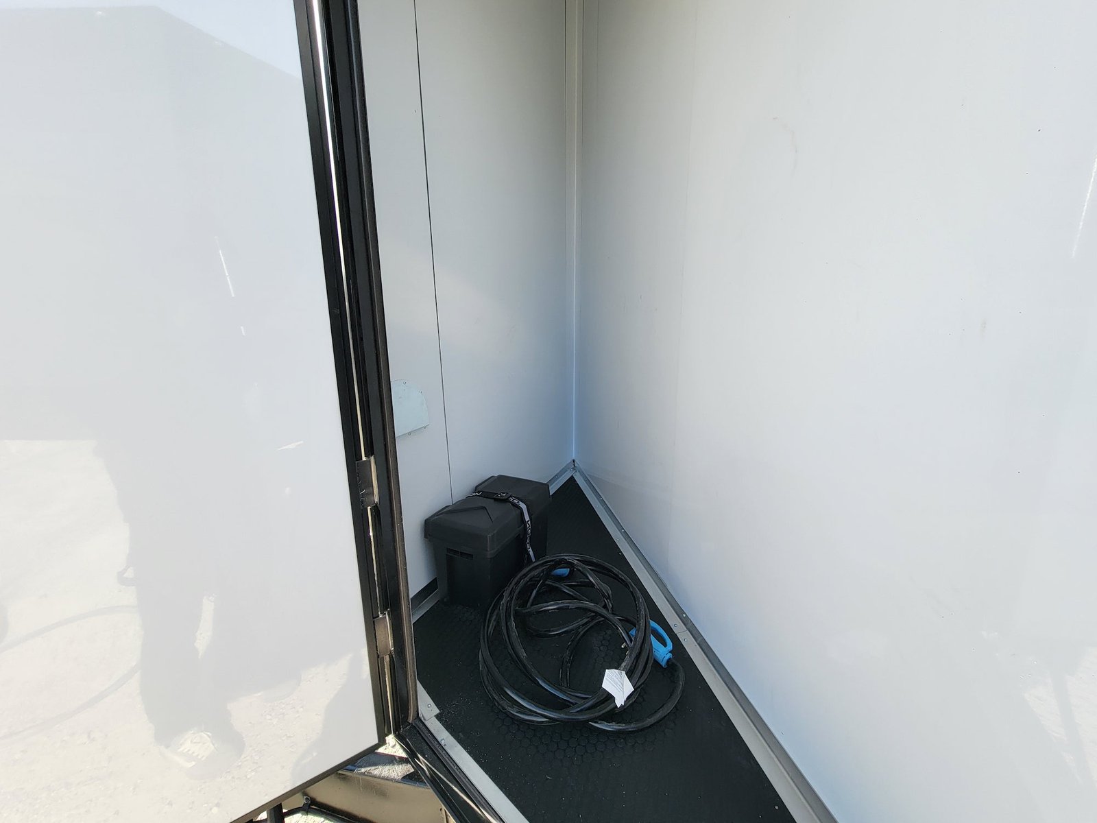 8.5′ X 20′ Custom Enclosed Trailer Charcoal With Blackout Office and Mobile Command — photo 13