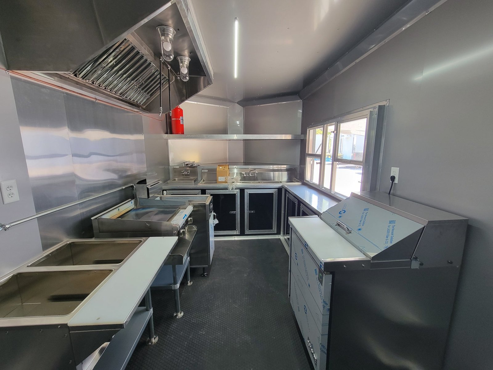 8.5′ X 22′ Concession Trailer Black With Blackout Trim 8ft BBQ Porch — photo 2