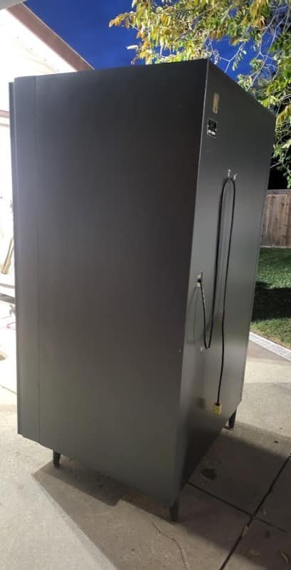 473798594_122169590930053458_1327402149637156627_n.jpg Used Crane National 147 snack machine, compact glass-front vendor - view 6