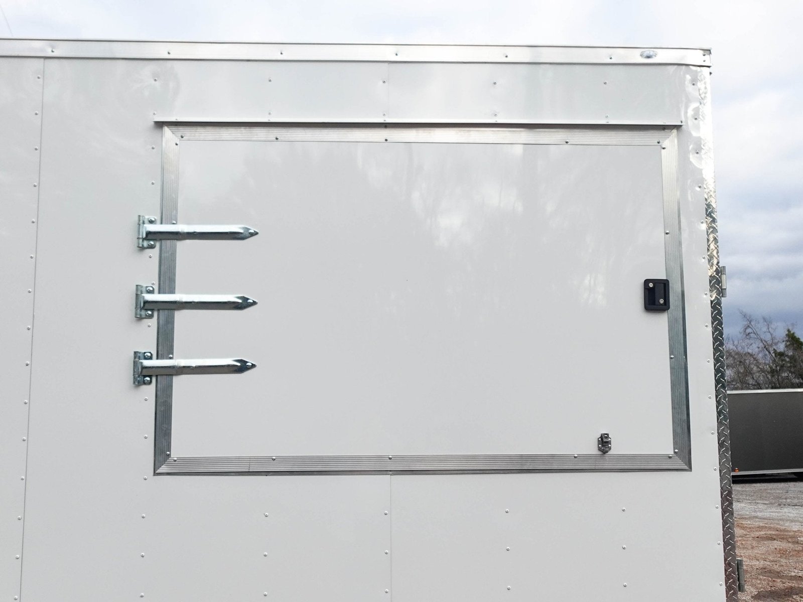 White Flat Nose Enclosed Trailer 8.5′ X 24′ with (2) 5,200lbs — photo 3